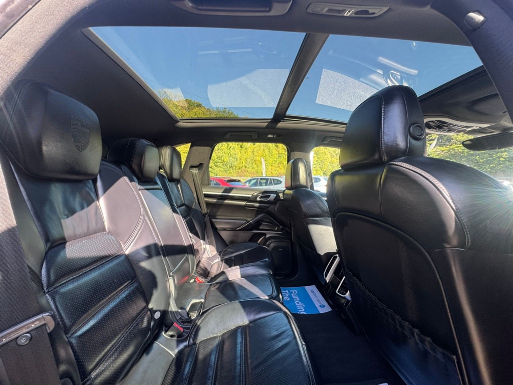Used Porsche Cayenne 2017 for sale - 76117184: Photo 37