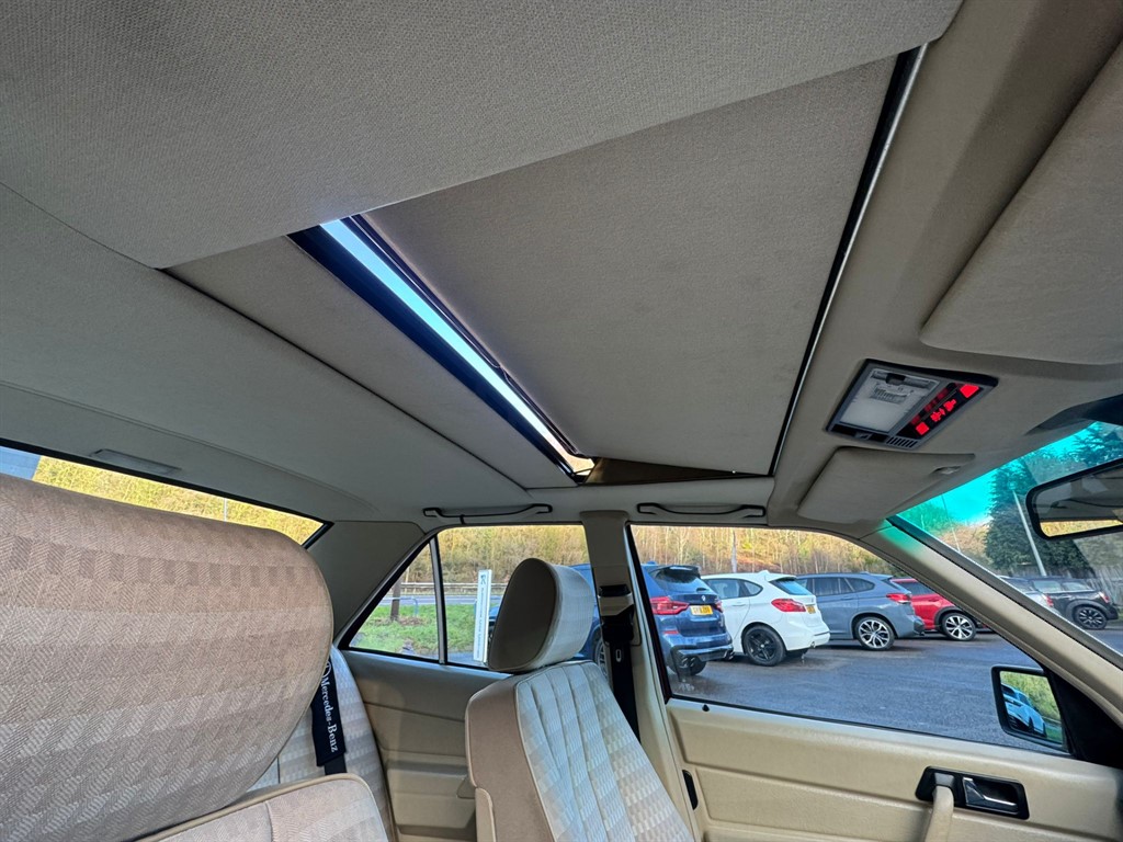 Used Mercedes-Benz 190 1993 for sale - 77435367: Photo 21