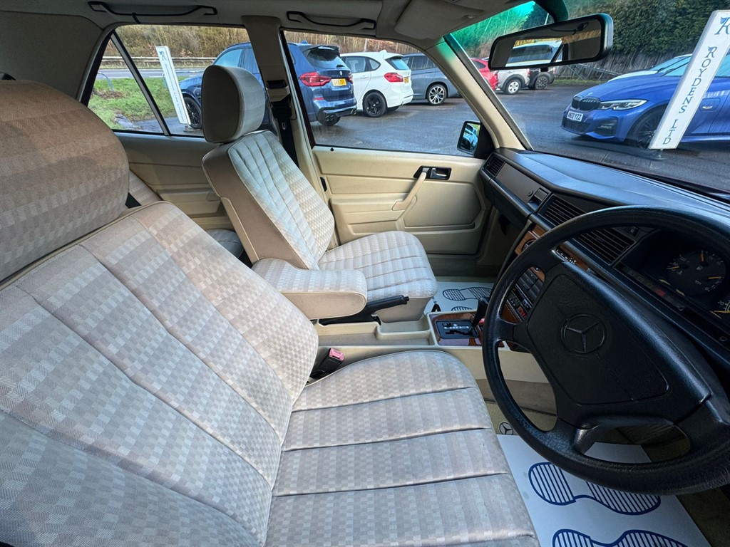 Used Mercedes-Benz 190 1993 for sale - 77435367: Photo 23