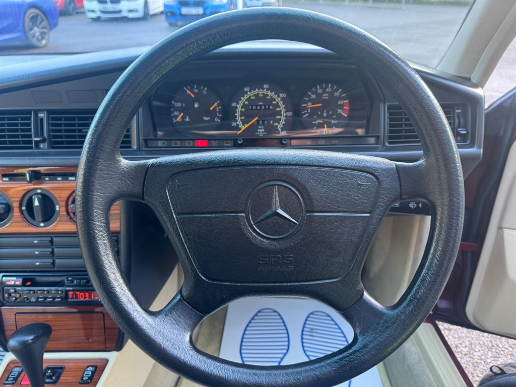 Used Mercedes-Benz 190 1993 for sale - 77435367: Photo 24