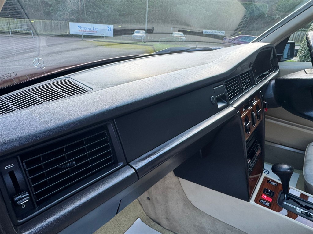 Used Mercedes-Benz 190 1993 for sale - 77435367: Photo 30