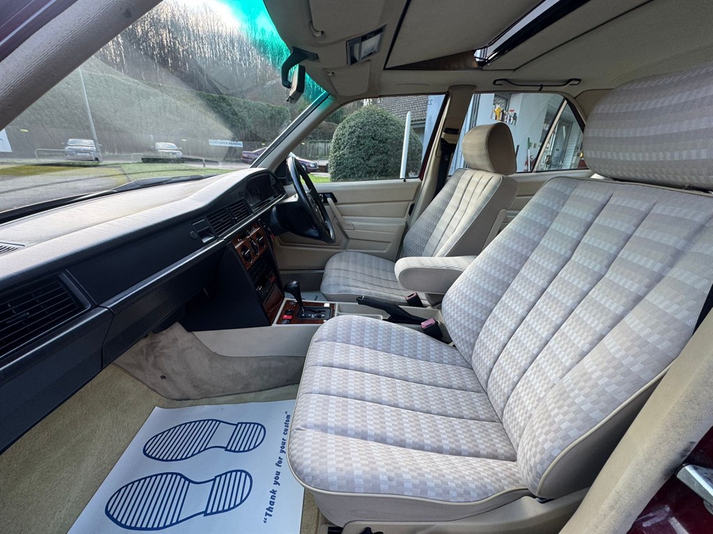 Used Mercedes-Benz 190 1993 for sale - 77435367: Photo 32