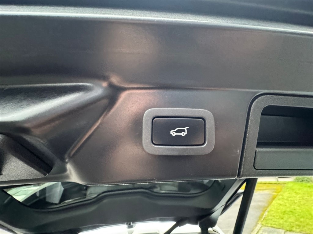 Used Land Rover Range Rover Velar 2020 for sale - 77170778: Photo 11