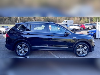 Used Volkswagen Tiguan Allspace 2019 for sale - 78000565: Photo