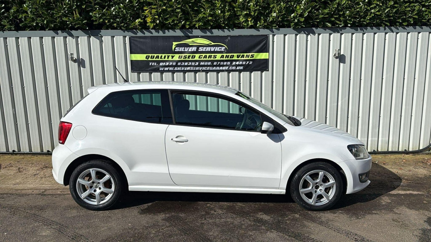 Used Volkswagen Polo 2011 for sale - 78065602: Photo 2