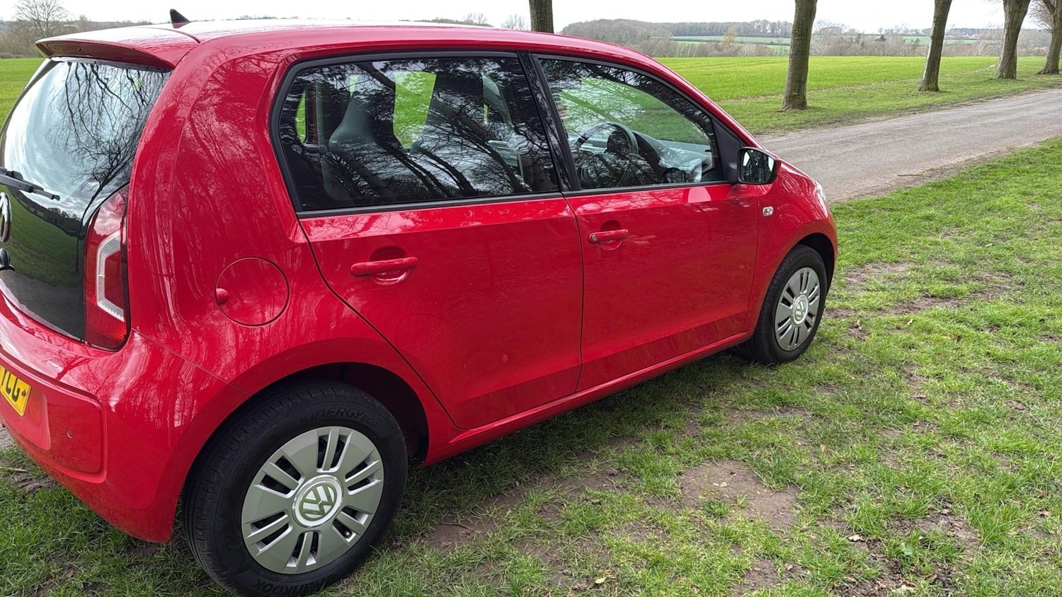 Used Volkswagen up! 2014 for sale - 77845746: Photo 2
