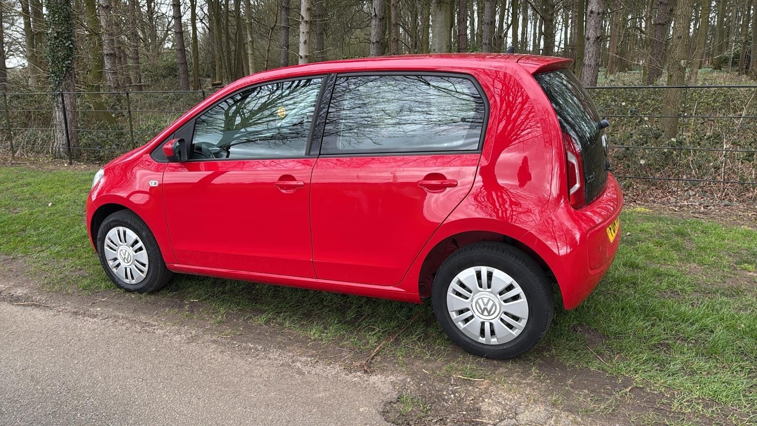 Used Volkswagen up! 2014 for sale - 77845746: Photo 5