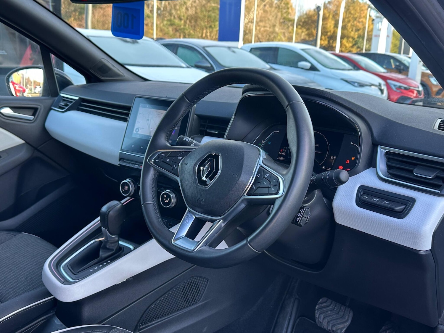 Used Renault Clio 2022 for sale - 76619759: Photo 12