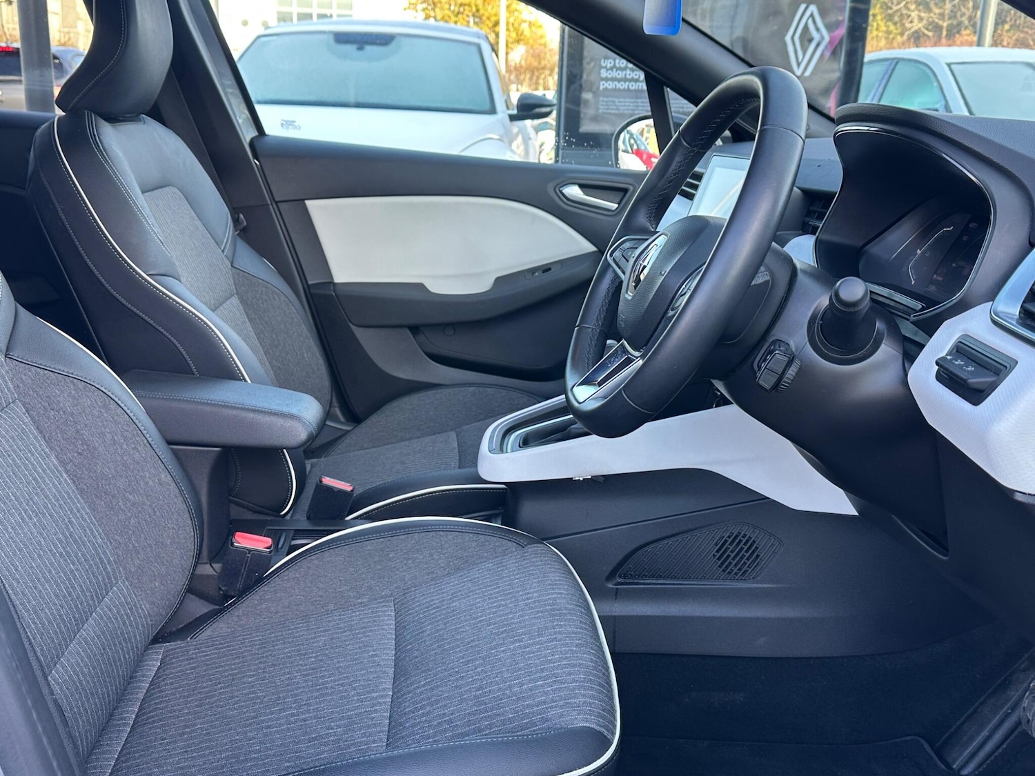 Used Renault Clio 2022 for sale - 76619759: Photo 14