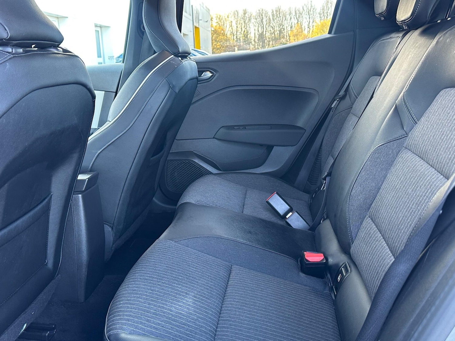 Used Renault Clio 2022 for sale - 76619759: Photo 16