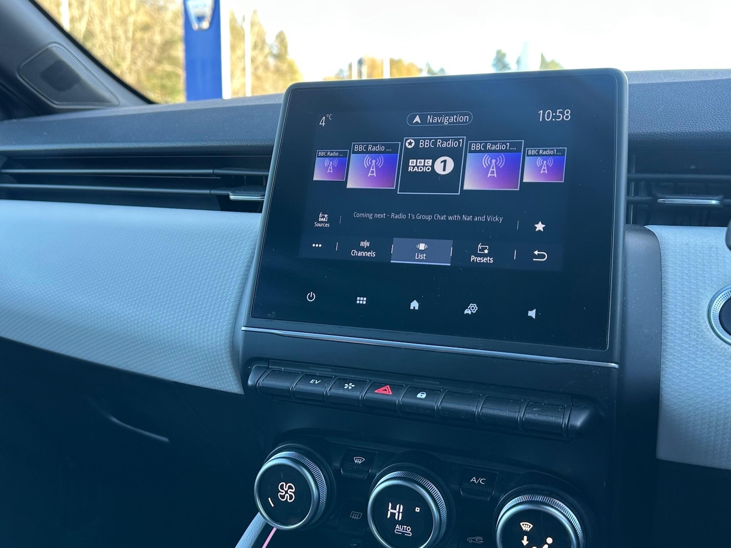 Used Renault Clio 2022 for sale - 76619759: Photo 25