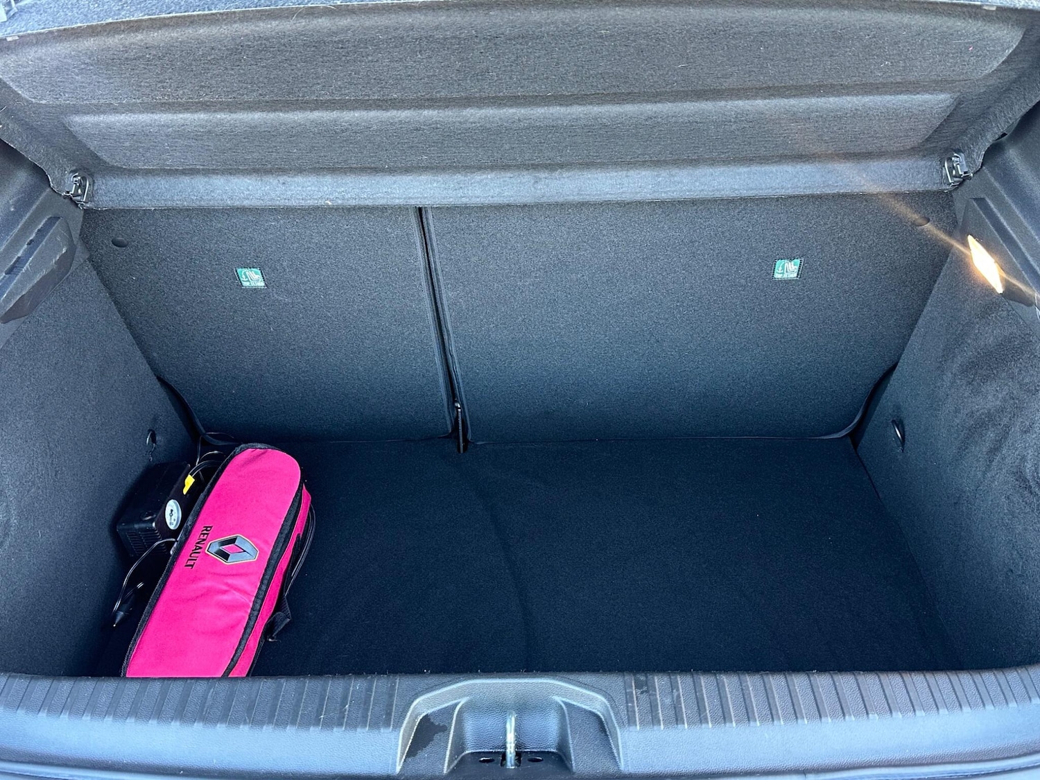 Used Renault Clio 2022 for sale - 76619759: Photo 28