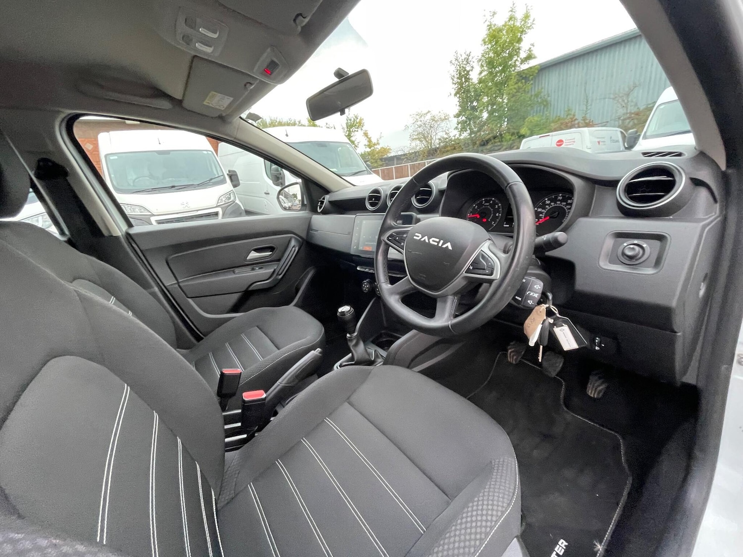 Used Dacia Duster 2023 for sale - 76913077: Photo 48