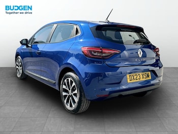 Used Renault Clio 2023 for sale - 79169680: Photo