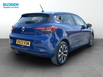 Used Renault Clio 2023 for sale - 79169680: Photo