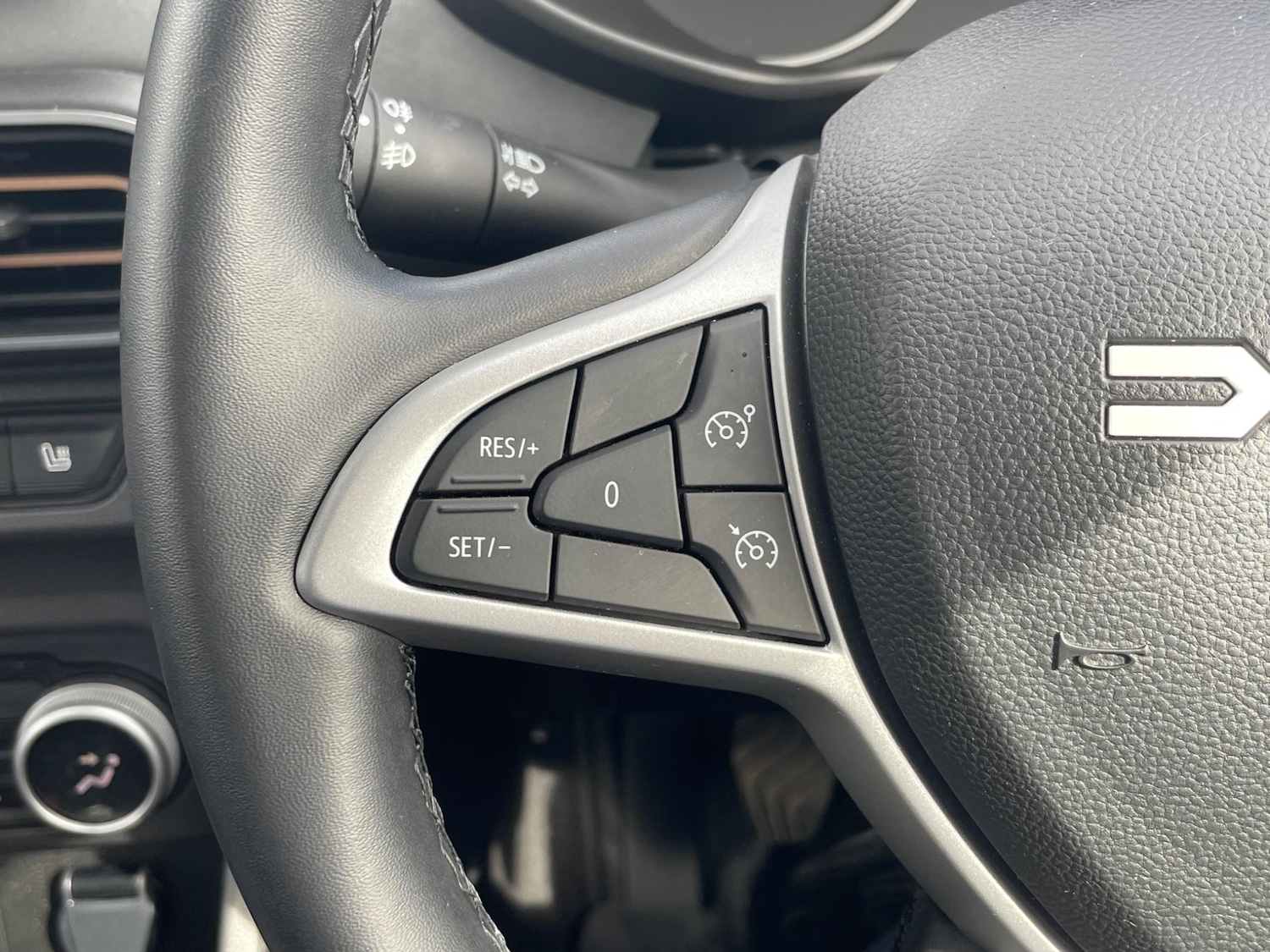 Used Dacia Sandero Stepway 2024 for sale - 77359290: Photo 38