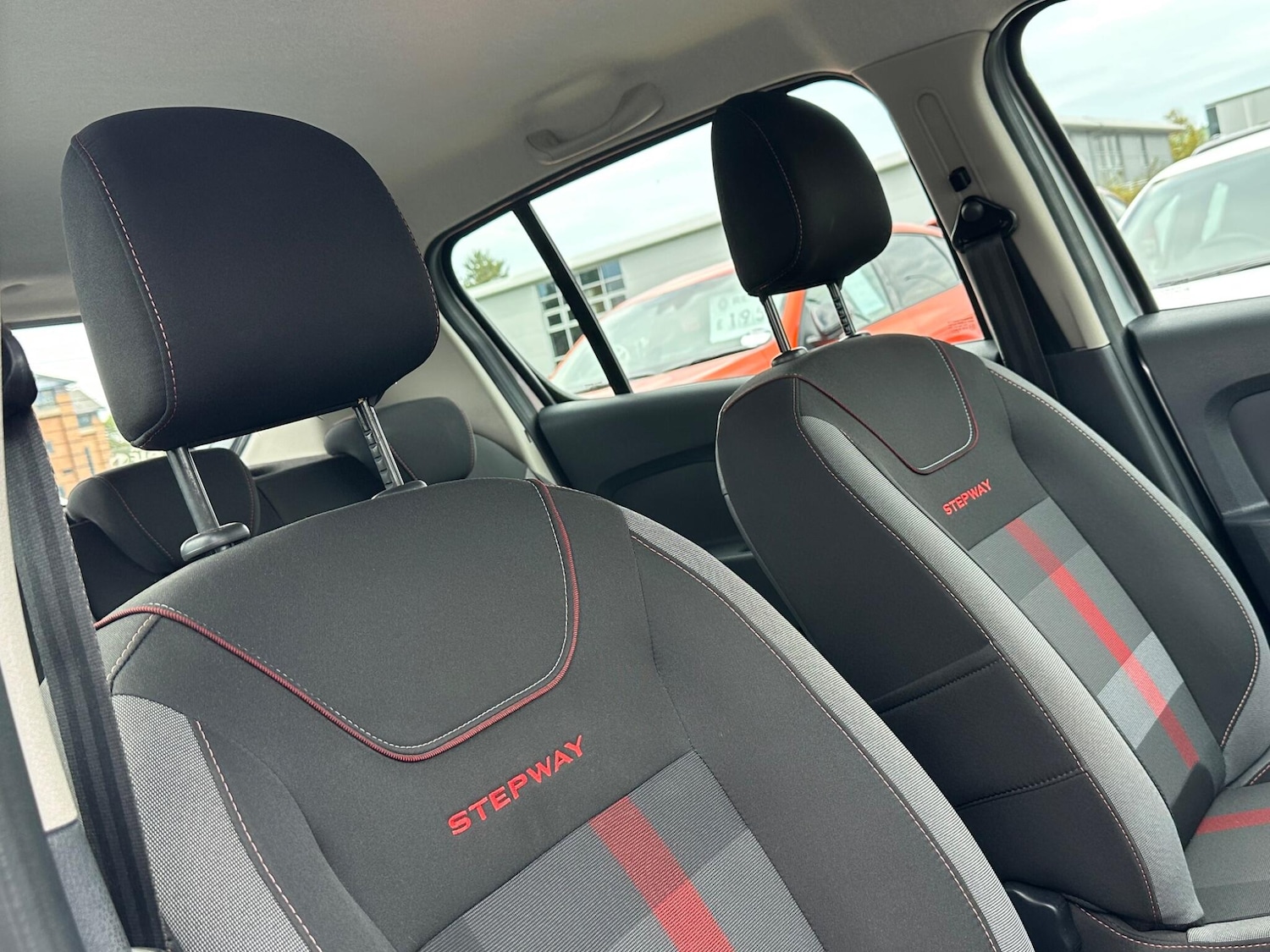 Used Dacia Sandero Stepway 2020 for sale - 76109769: Photo 14