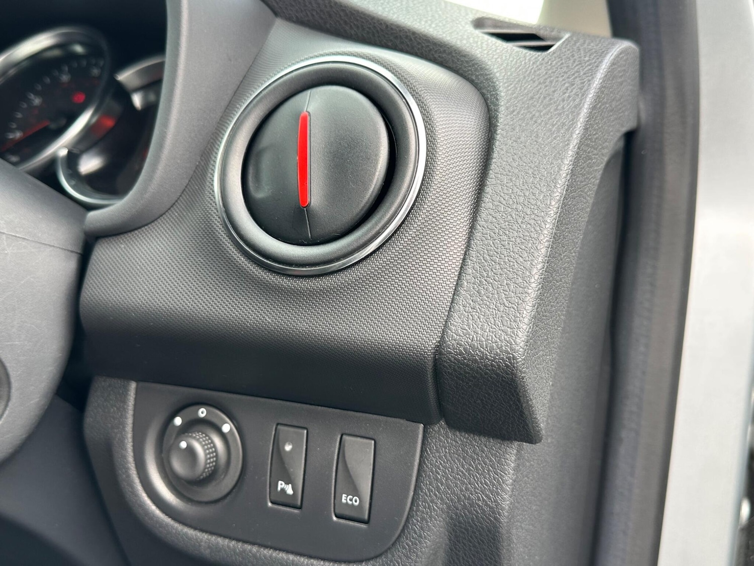 Used Dacia Sandero Stepway 2020 for sale - 76109769: Photo 18