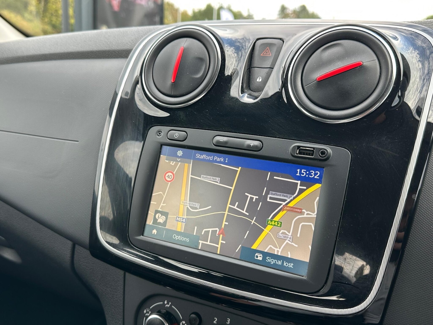 Used Dacia Sandero Stepway 2020 for sale - 76109769: Photo 28