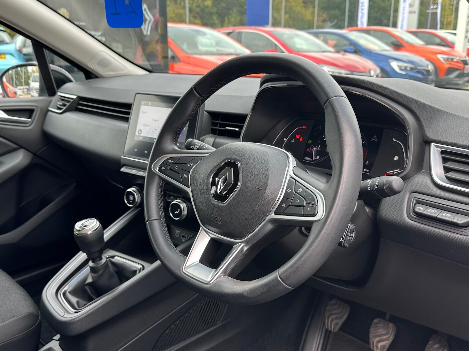 Used Renault Clio 2022 for sale - 76109509: Photo 11