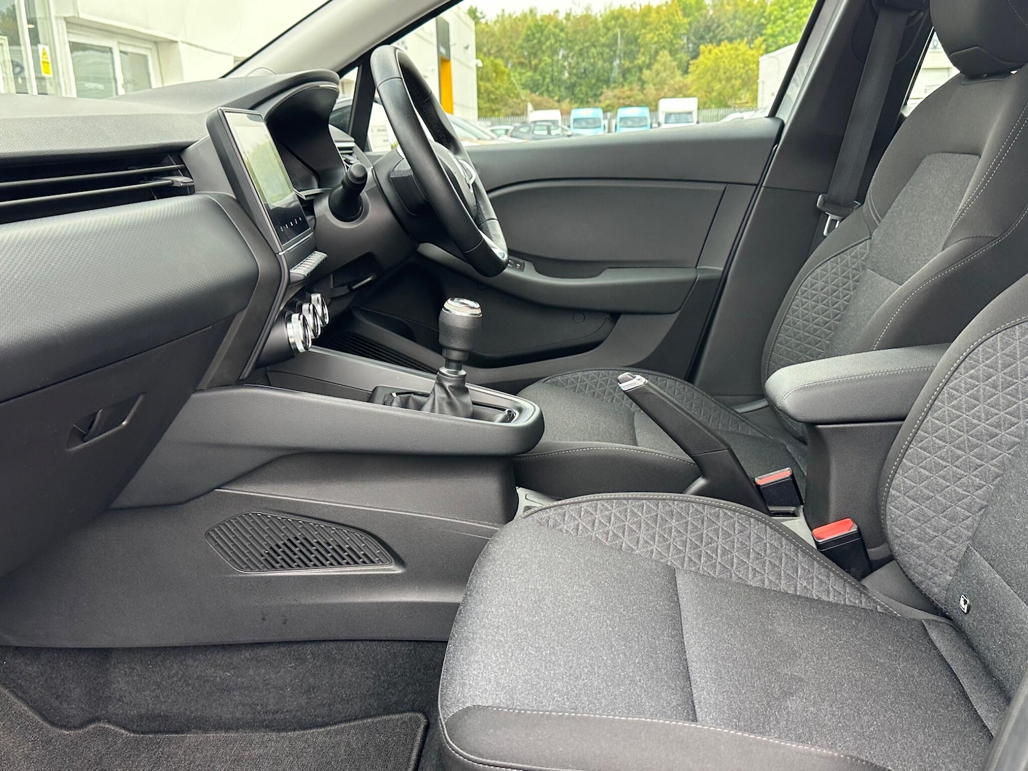 Used Renault Clio 2022 for sale - 76109509: Photo 30