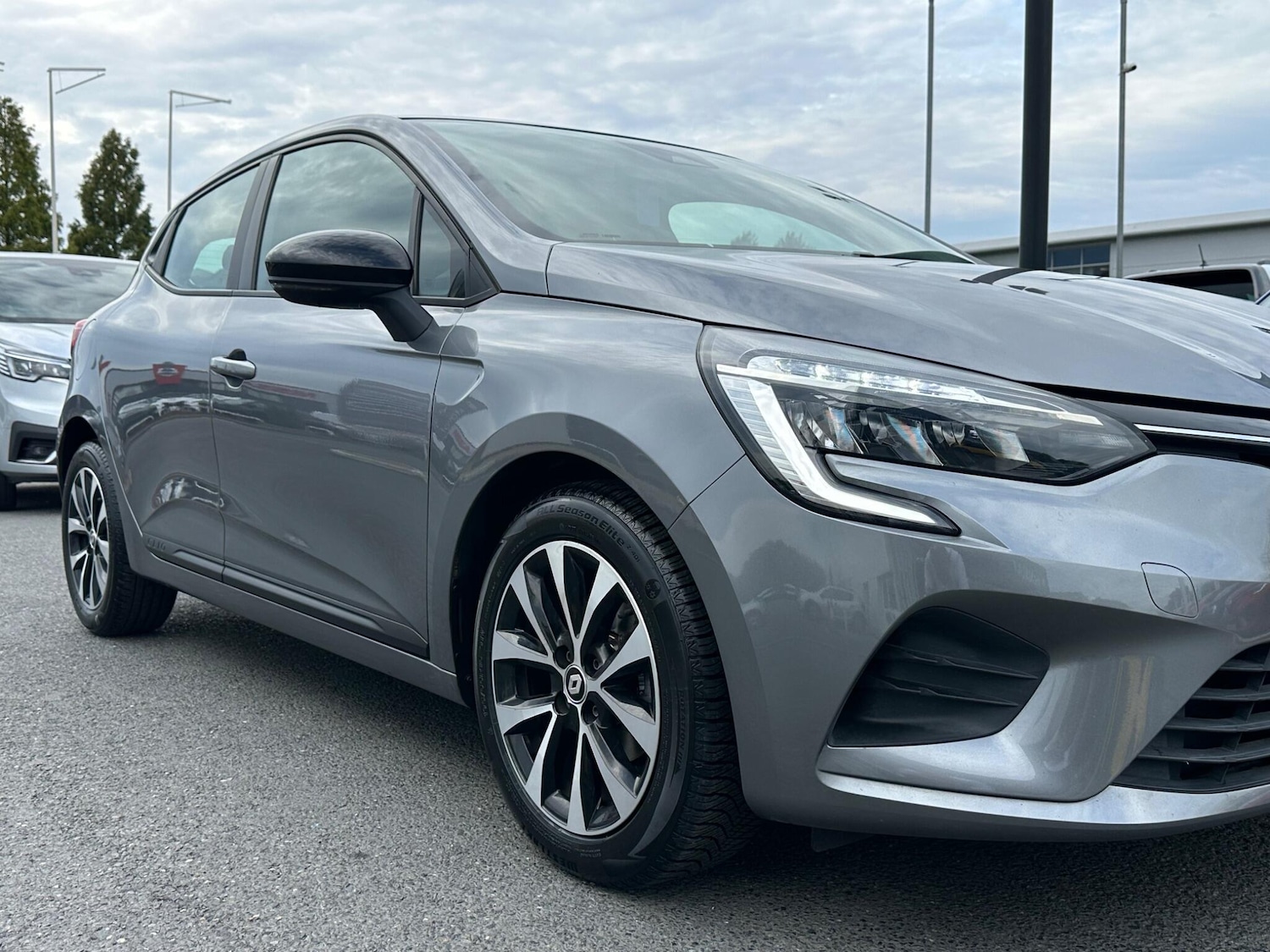 Used Renault Clio 2022 for sale - 76109509: Photo 7