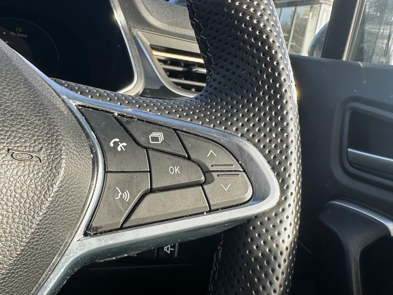 Used Renault Captur 2024 for sale - 77612973: Photo 17