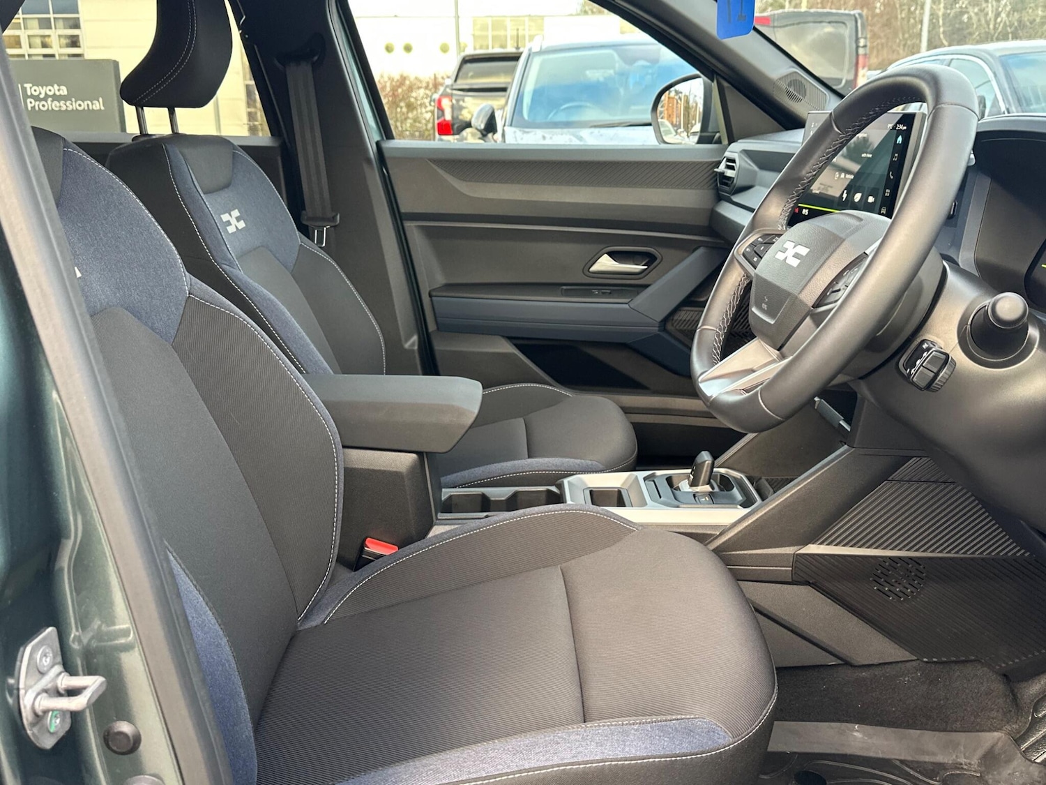 Used Dacia Duster 2024 for sale - 76913942: Photo 12