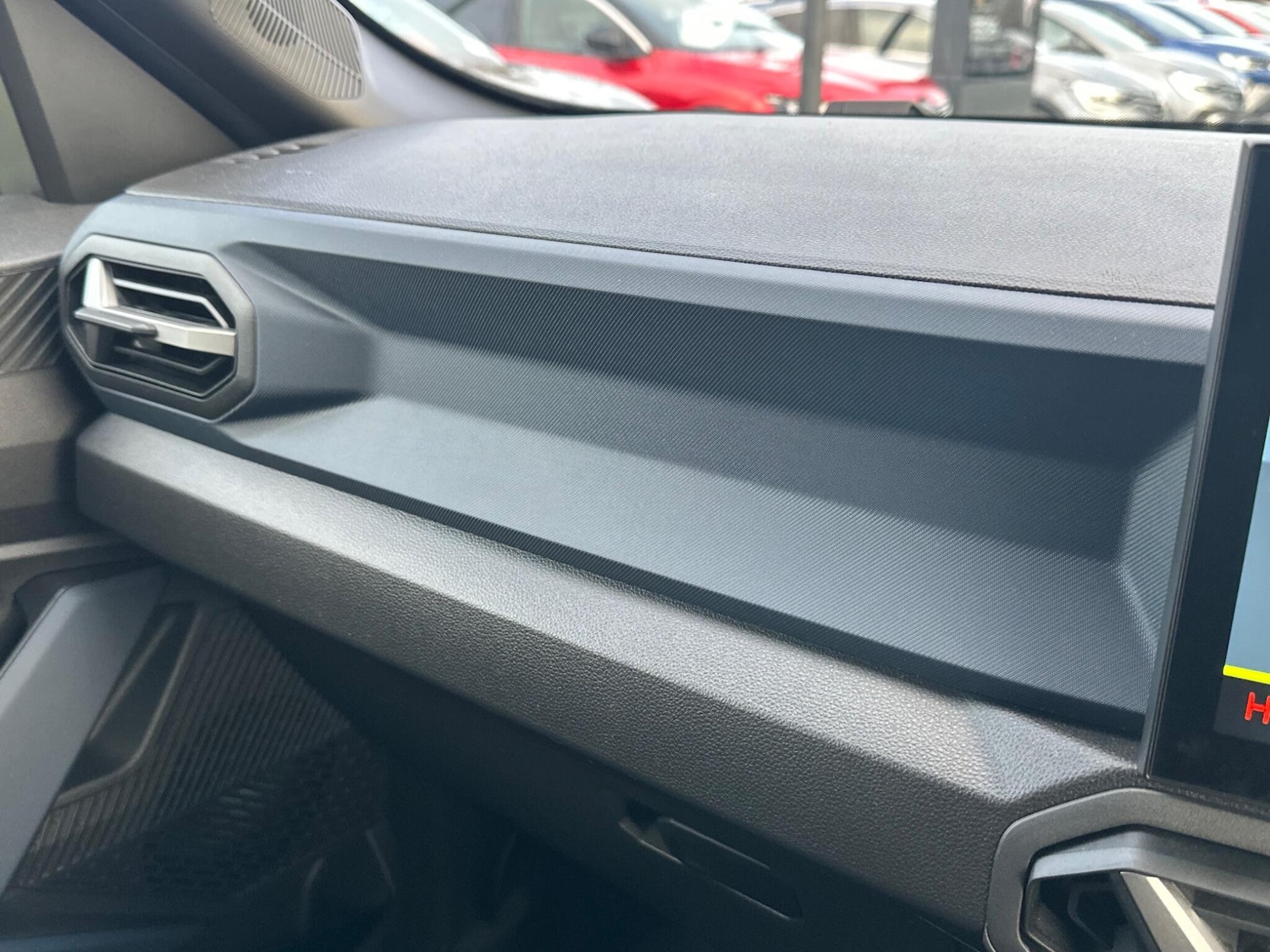 Used Dacia Duster 2024 for sale - 76913942: Photo 47