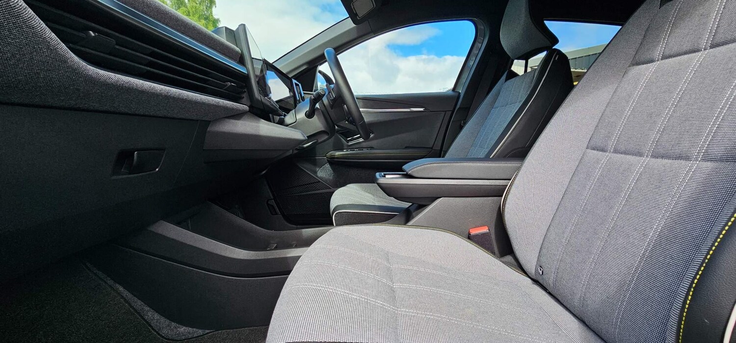 Used Renault Megane E Tech 2024 for sale - 77454977: Photo 59