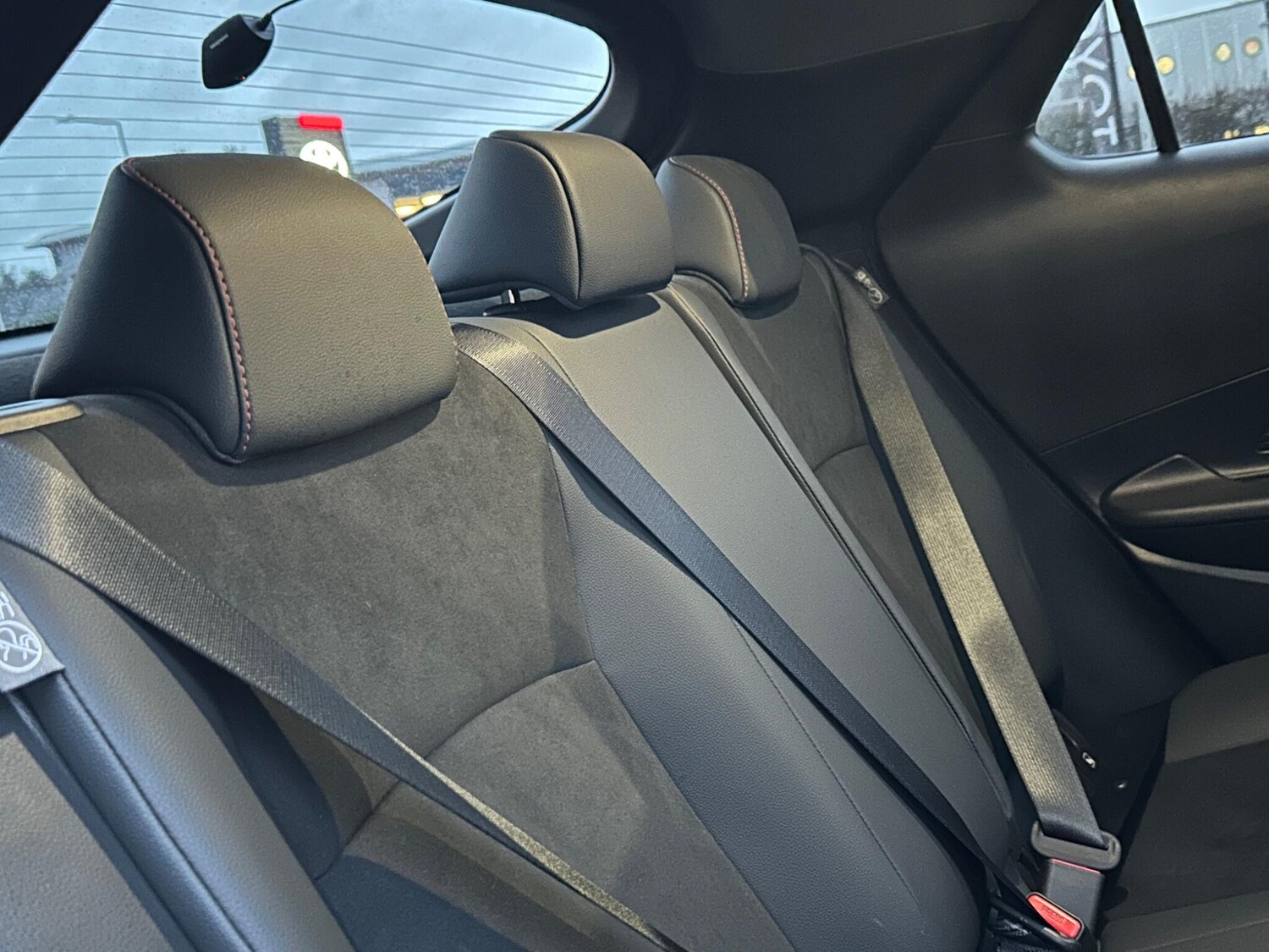 Used Toyota C-HR 2024 for sale - 76539163: Photo 14