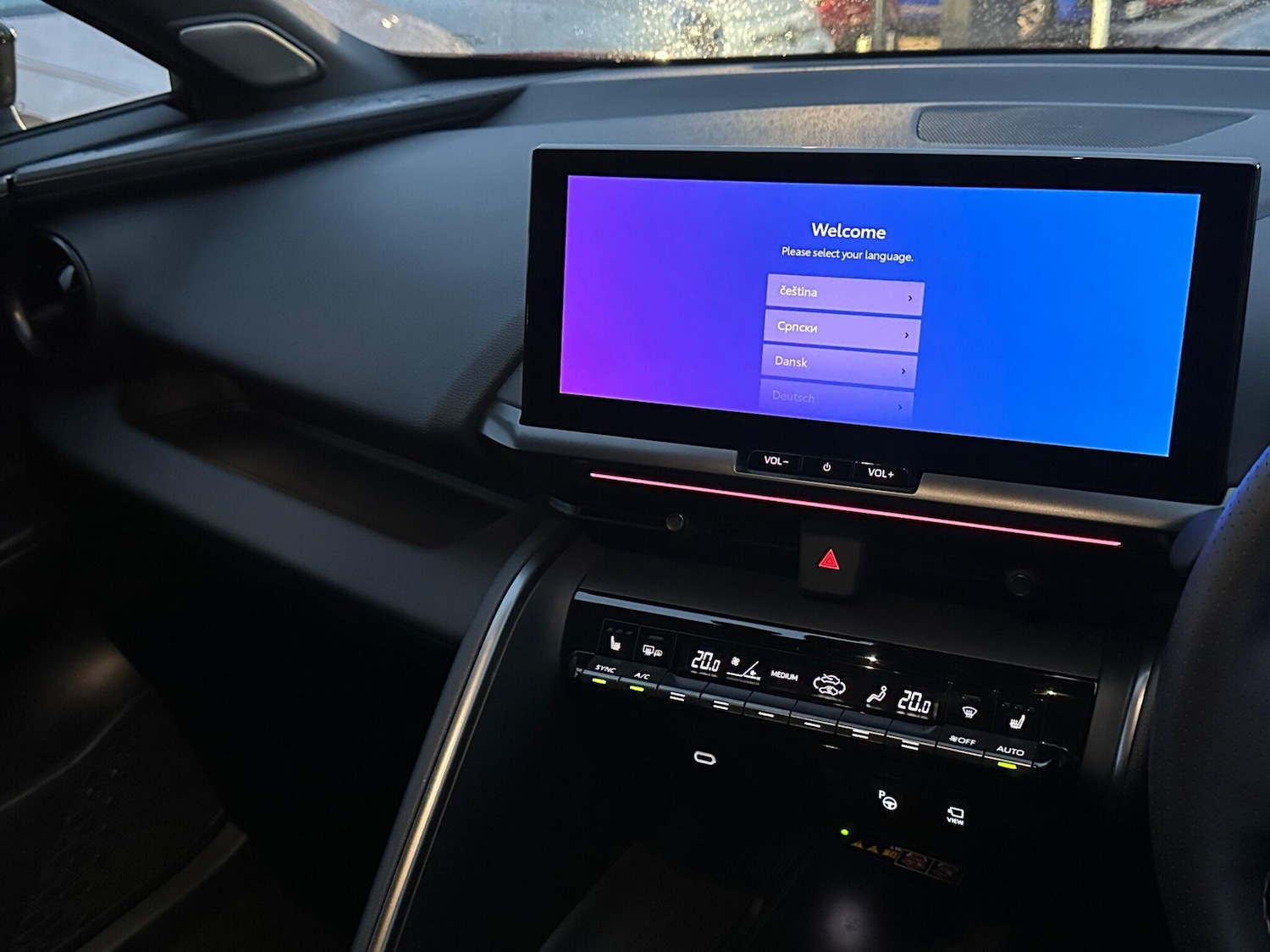 Used Toyota C-HR 2024 for sale - 76539163: Photo 24