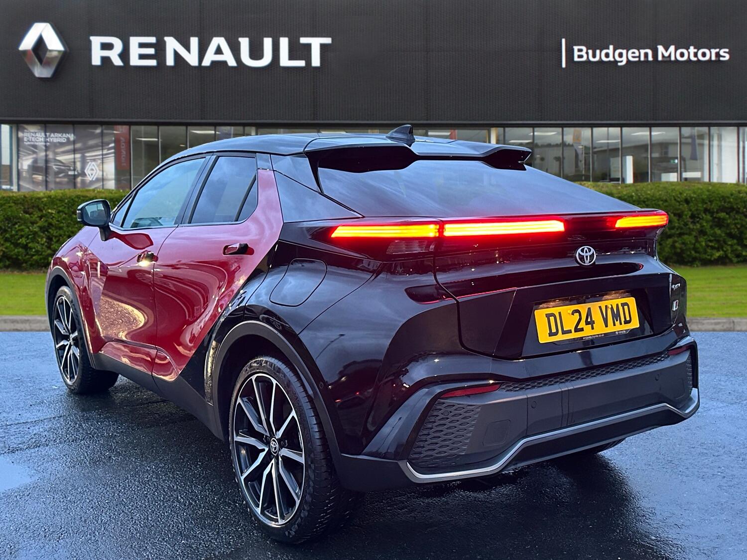 Used Toyota C-HR 2024 for sale - 76539163: Photo 3