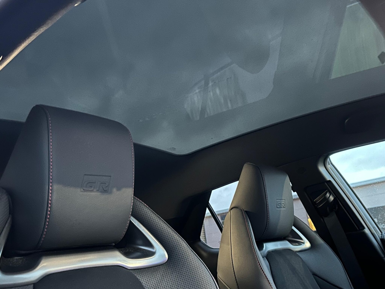 Used Toyota C-HR 2024 for sale - 76539163: Photo 45