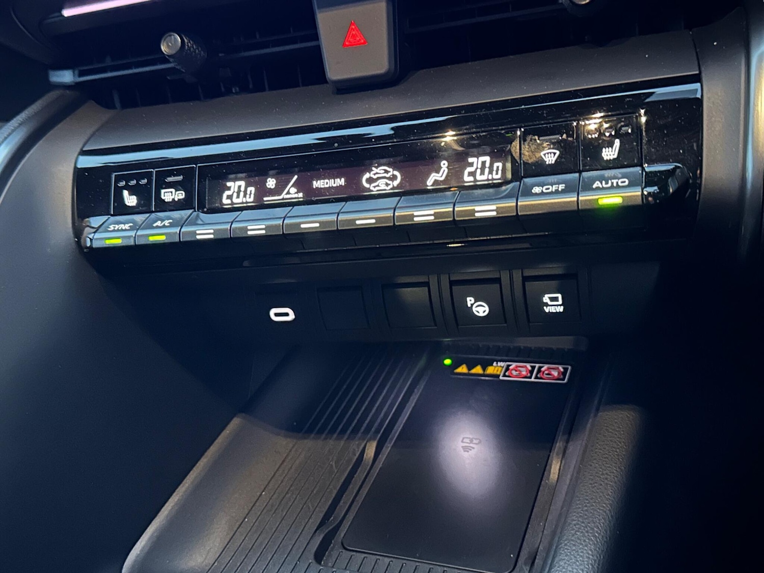 Used Toyota C-HR 2024 for sale - 76539163: Photo 47