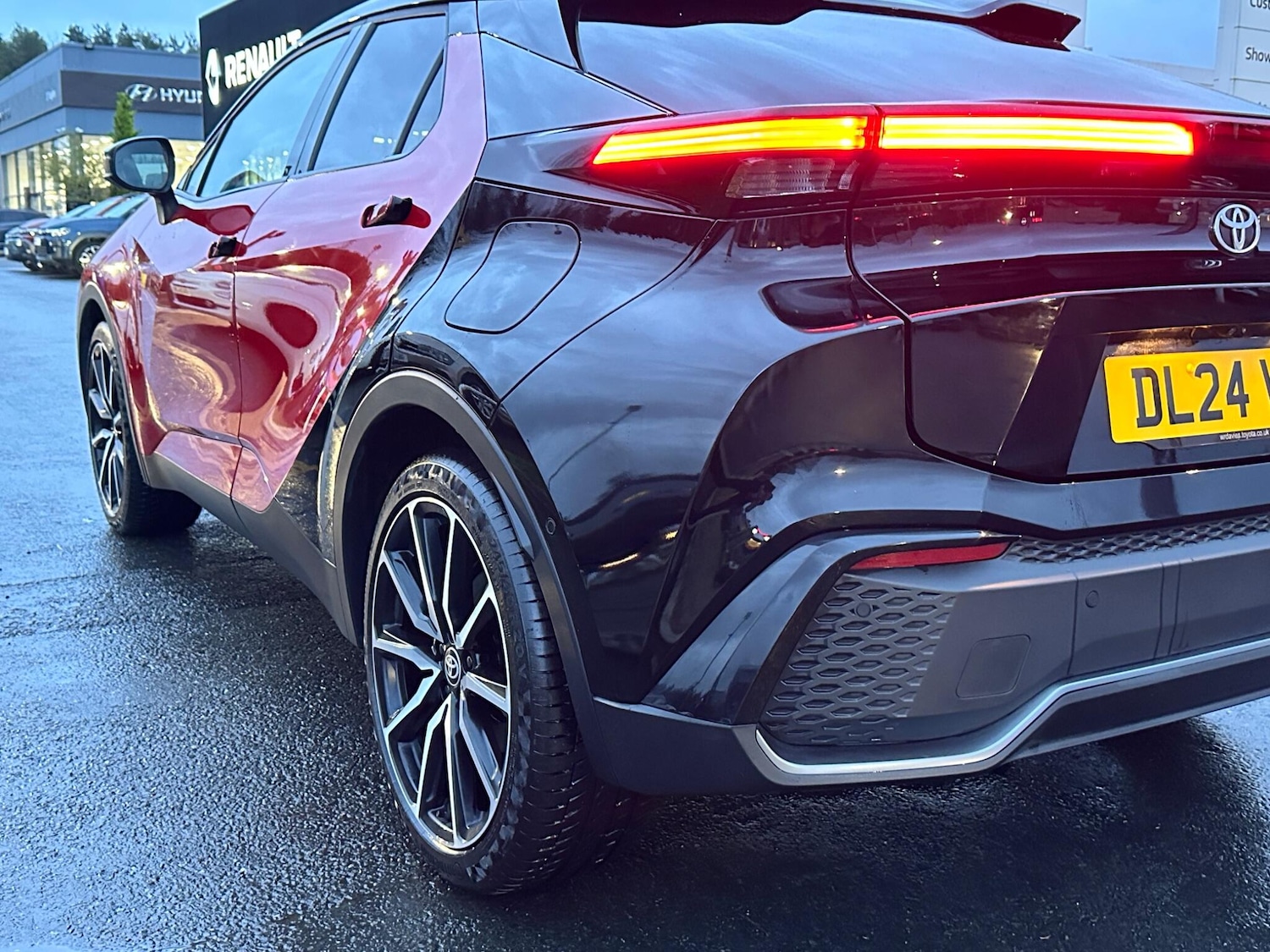 Used Toyota C-HR 2024 for sale - 76539163: Photo 8