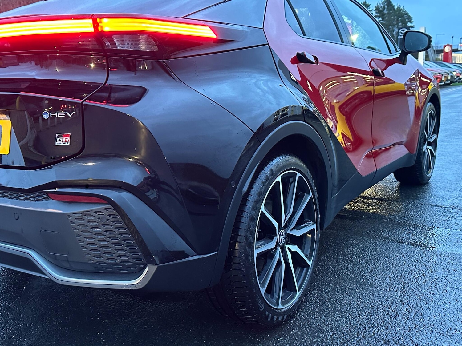 Used Toyota C-HR 2024 for sale - 76539163: Photo 9