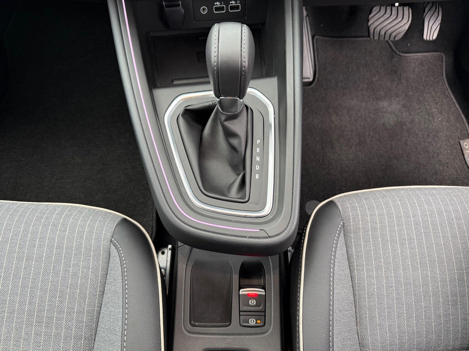 Used Renault Clio 2024 for sale - 76801635: Photo 10