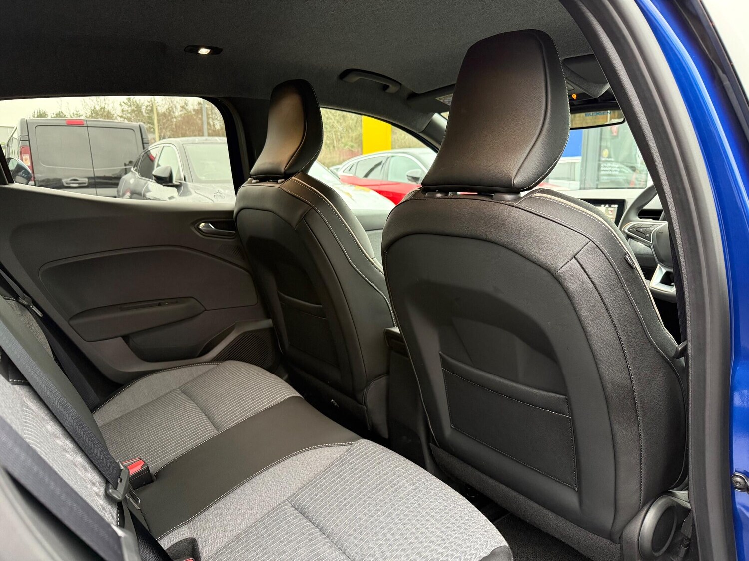 Used Renault Clio 2024 for sale - 76801635: Photo 17