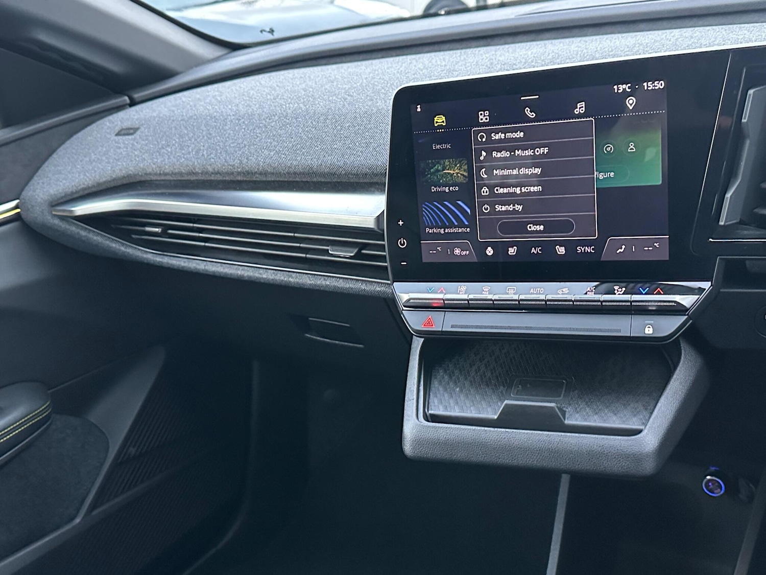 Used Renault Megane E Tech 2024 for sale - 76585268: Photo 35