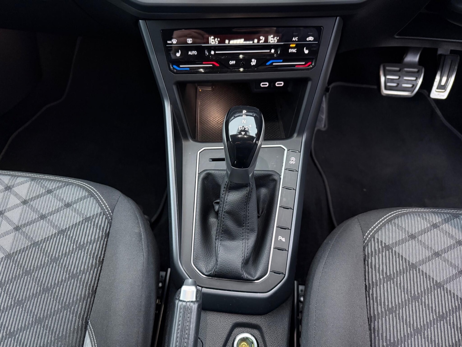 Used Volkswagen Polo 2022 for sale - 77267382: Photo 11