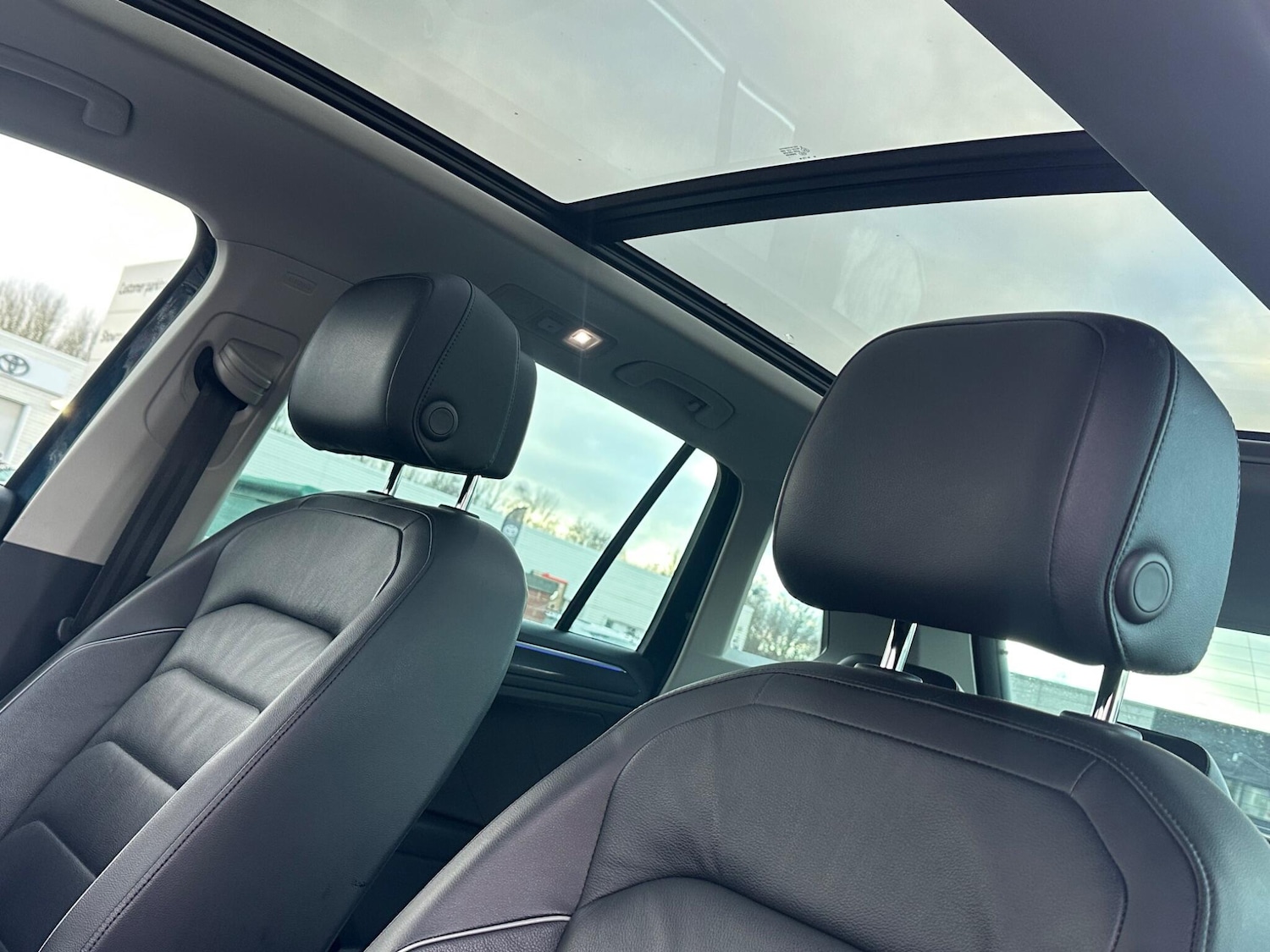 Used Volkswagen Tiguan 2021 for sale - 76850177: Photo 37