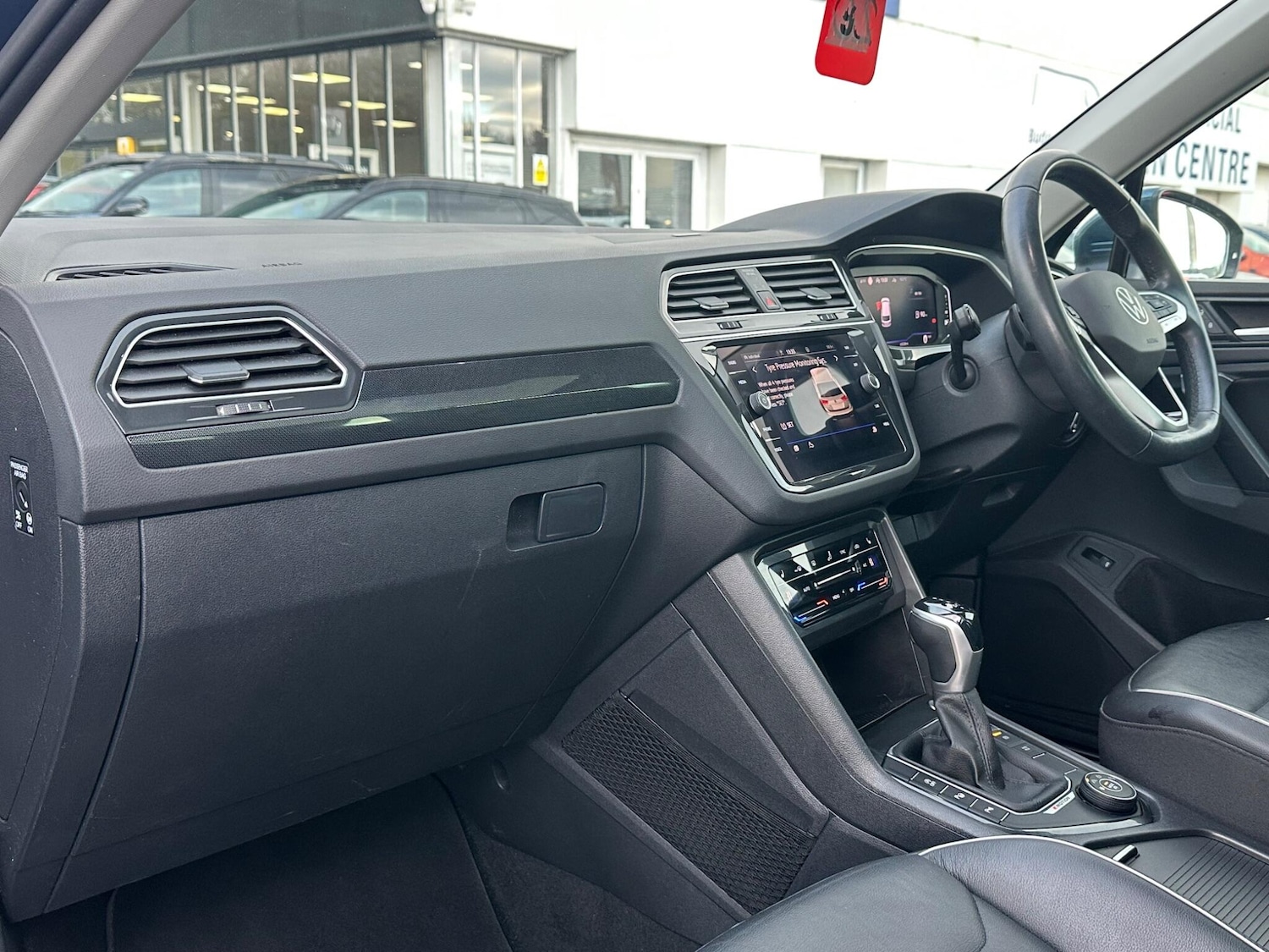 Used Volkswagen Tiguan 2021 for sale - 76850177: Photo 9