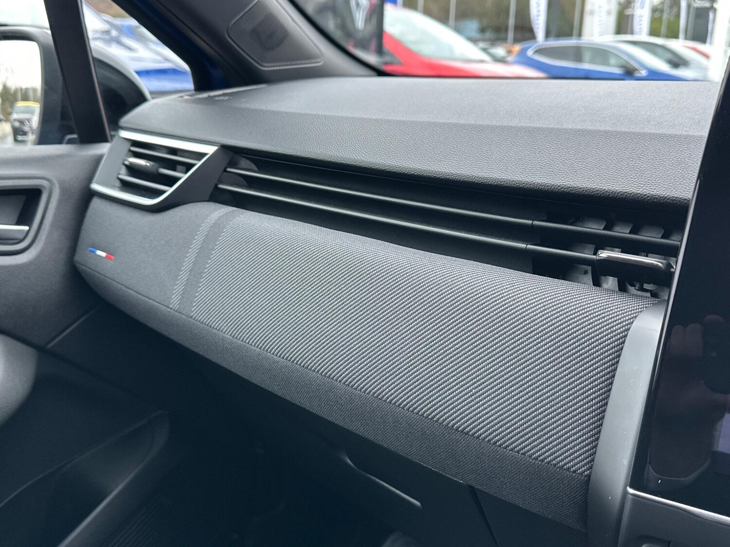 Used Renault Clio for sale - 77496404: Photo 12