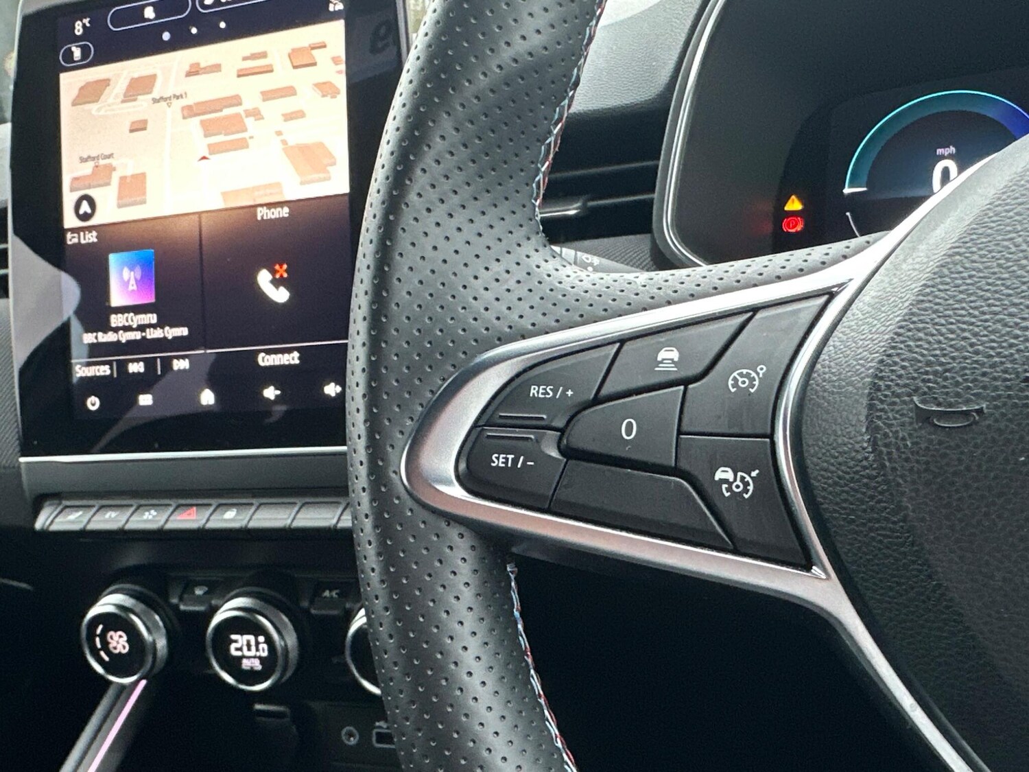 Used Renault Clio for sale - 77496404: Photo 19