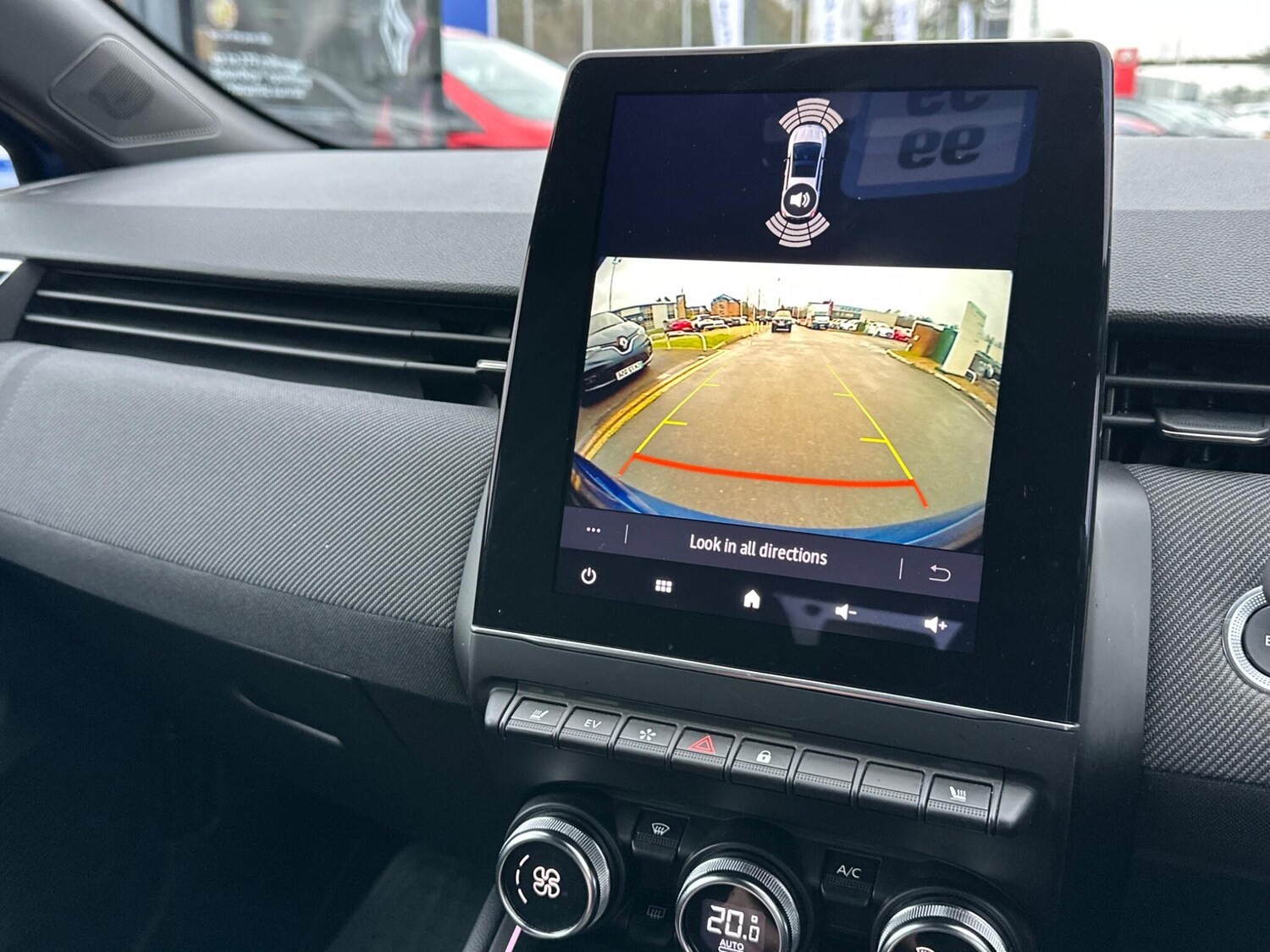 Used Renault Clio for sale - 77496404: Photo 26