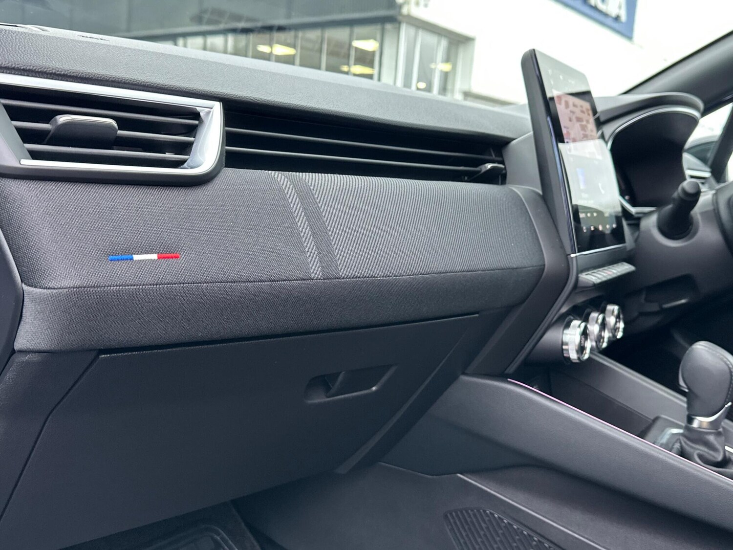 Used Renault Clio for sale - 77496404: Photo 9