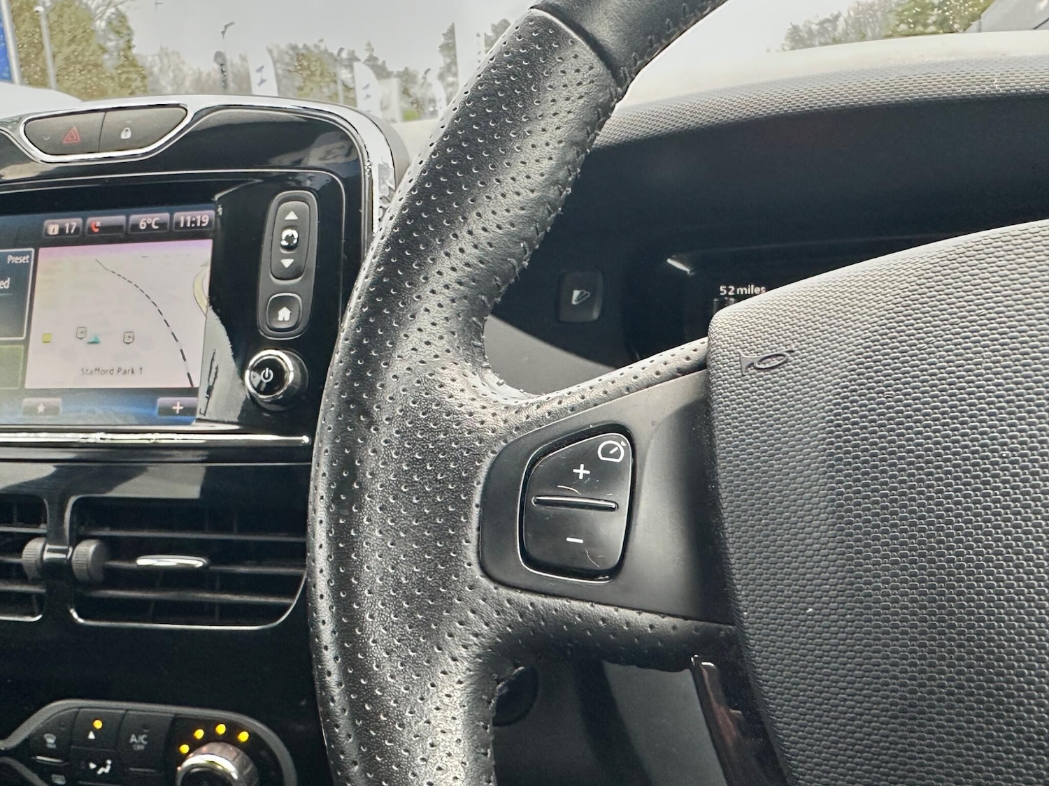 Used Renault Zoe 2018 for sale - 77574181: Photo 15