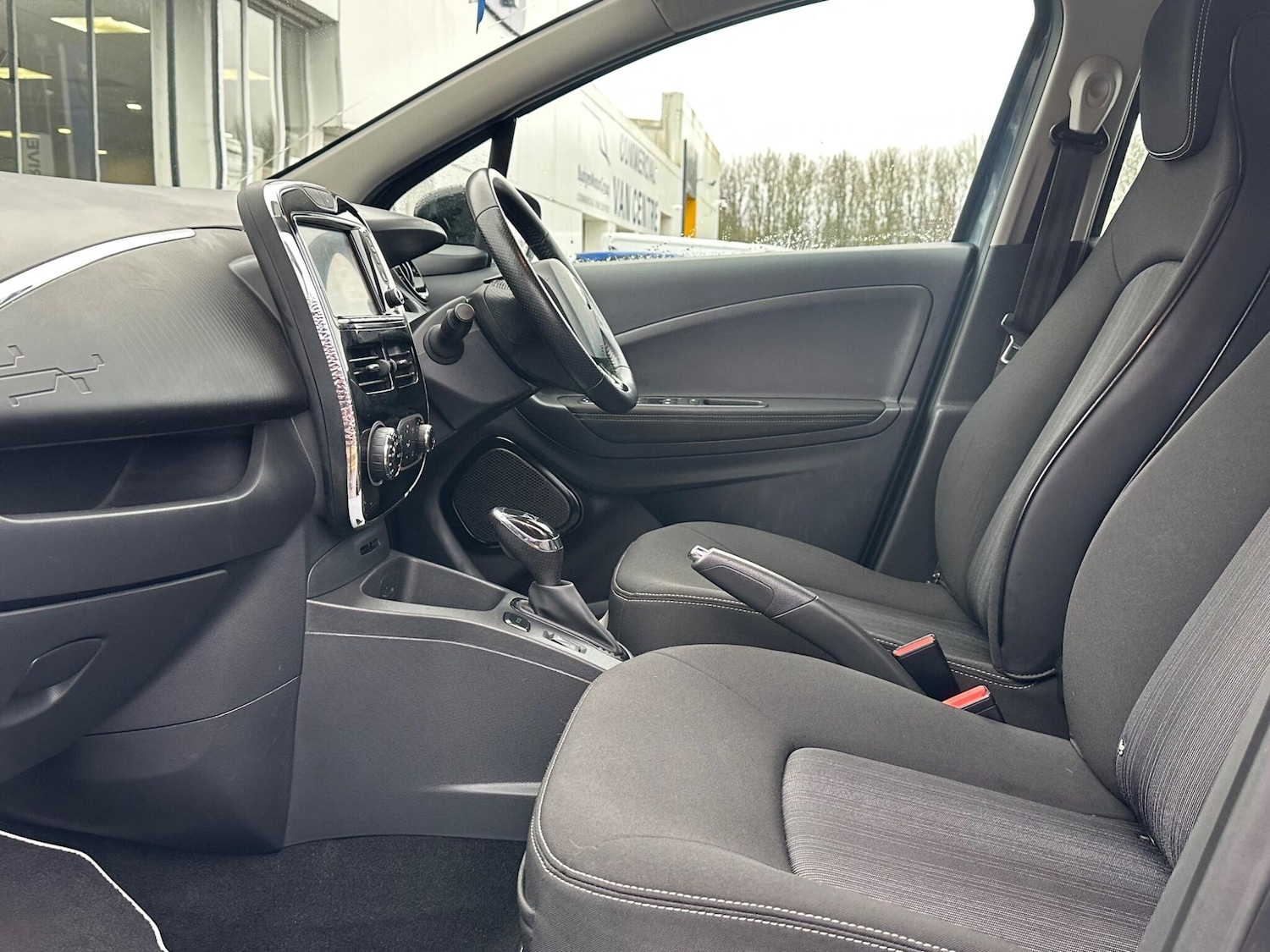 Used Renault Zoe 2018 for sale - 77574181: Photo 28