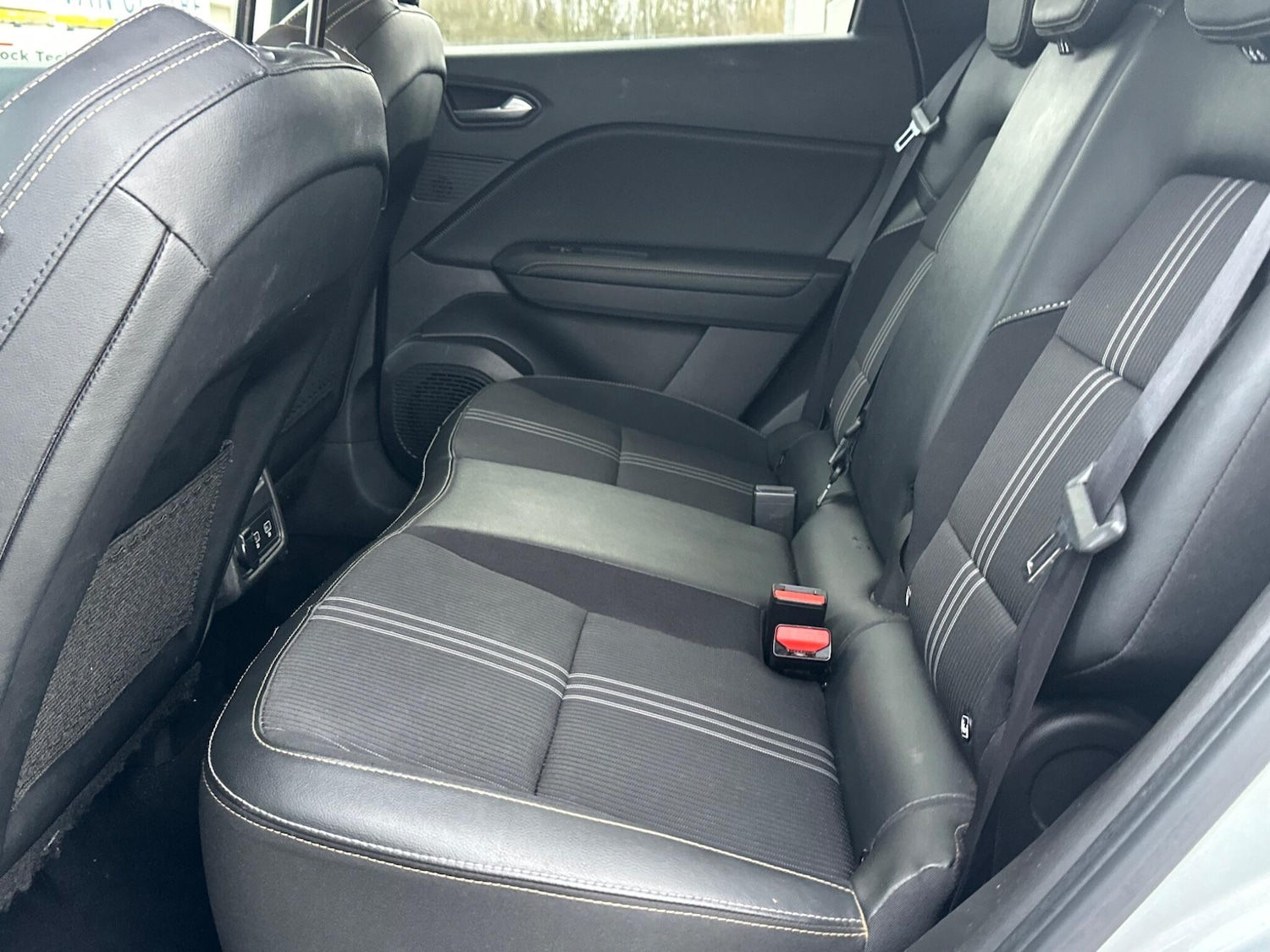 Used Renault Captur 2023 for sale - 77396615: Photo 15